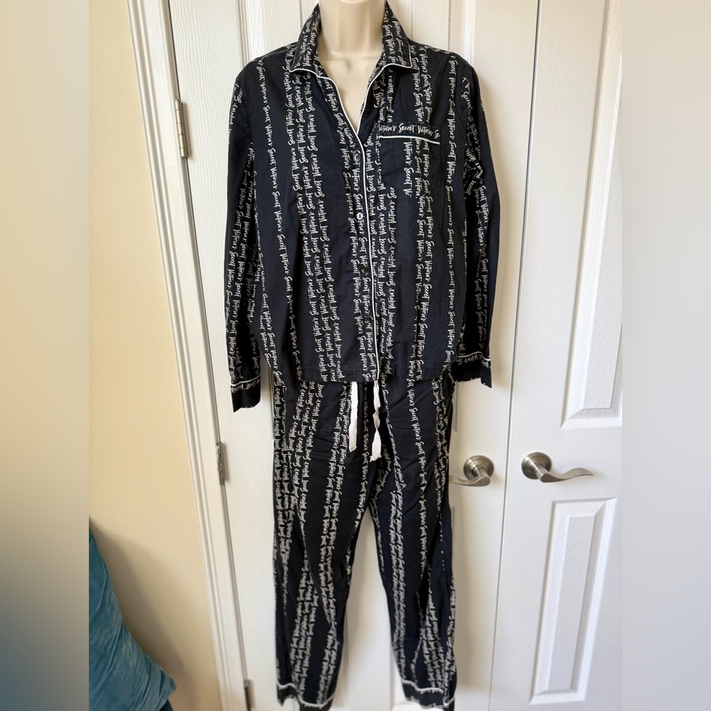 🖤 Victoria's Secret Black and White Pajama Set 🤍
